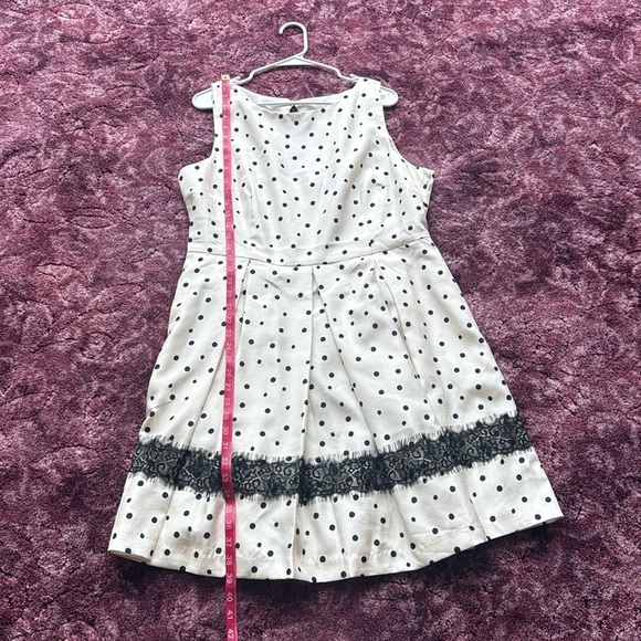 NWT Danny and Nicole White Polka Dot Dress with Black Lace Trim - Picture 8 of 8